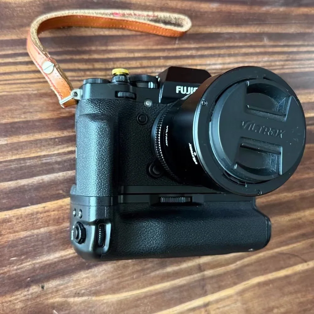 Fujifilm X-T3 Black Mirrorless Camera with Black XF Lens and Gold Accent